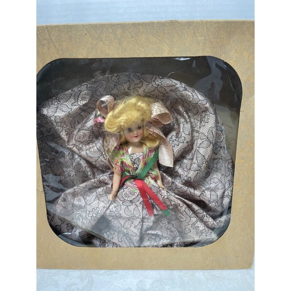 Vintage Continental Doll Sleepy eyes 8.5" Hard Plastic 1950's - Picture 4 of 4